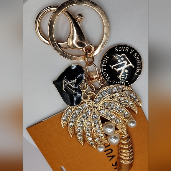 Authentic Louis Vuitton Trunks & Bags Charm And a Zipper Pull - Picture 8 of 11